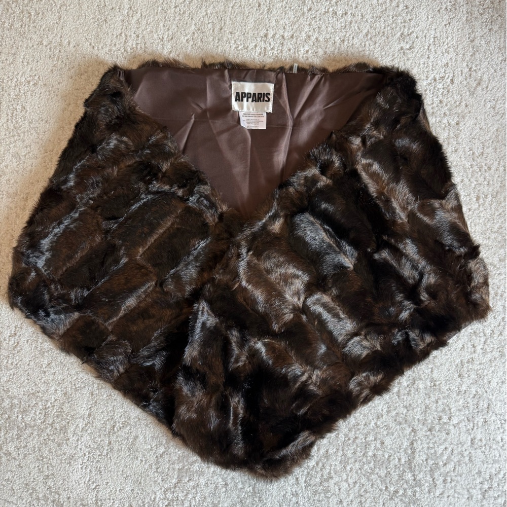 Apparis Dark Brown Faux Fur Wrap